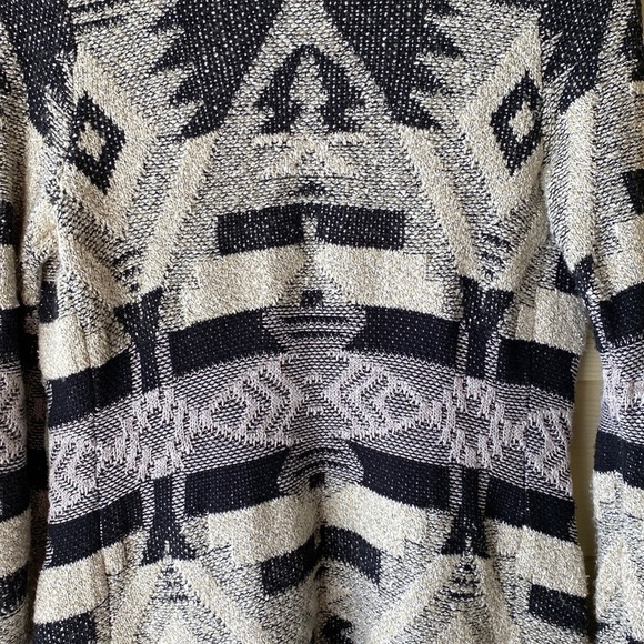 Lucky Brand Geometric Open Front Drape Cardigan Black/Gray - Picture 3 of 11